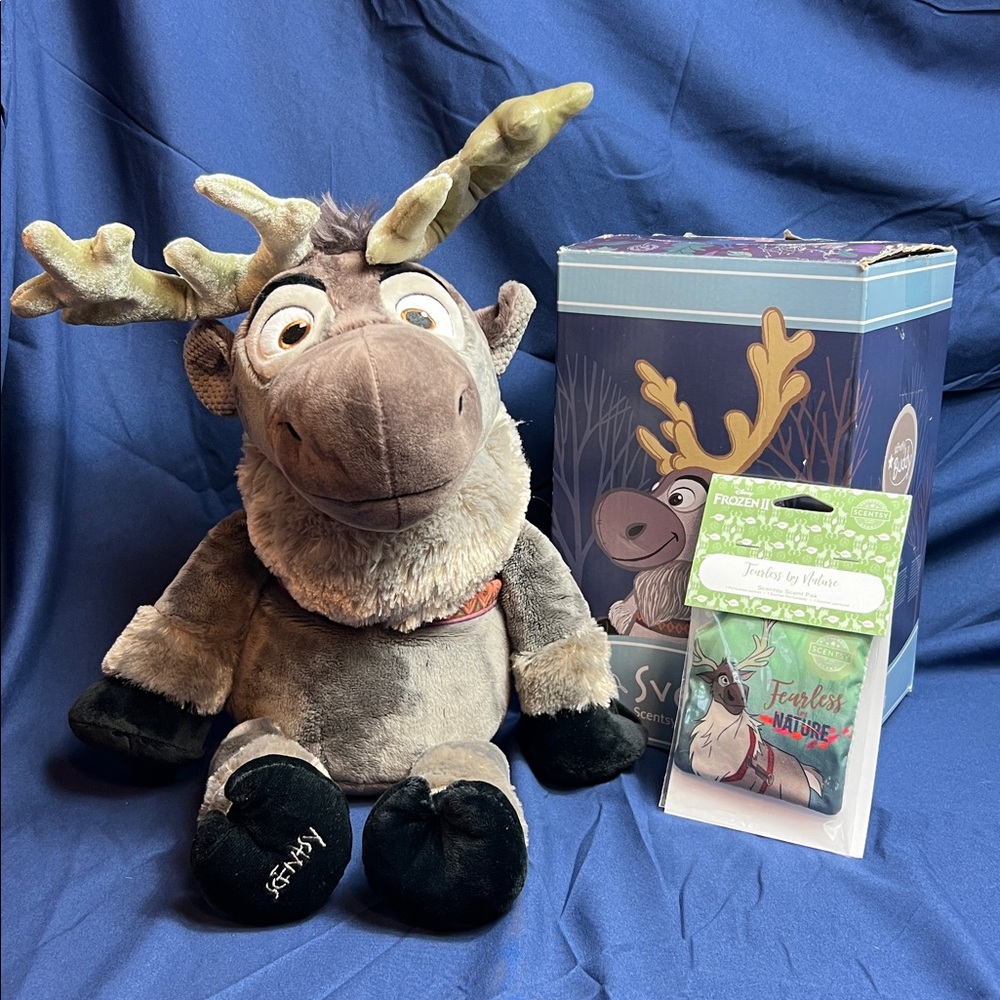 NEW Sven Scentsy Buddy and scent pak